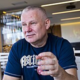 Jiří Kajínek poskytl rozsáhlý rozhovor o devadesátých letech.