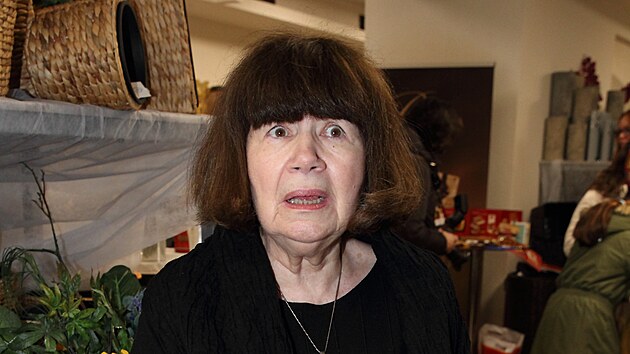 Here�ka netou�í po exotické dovolené.