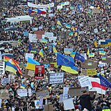 Nedělní demonstrace na Václavském náměstí.