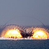 Takto vypadá výbuch termobarické bomby během strategického cvičení ruské armády...