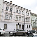 Emma Smetana a Jordan Haj se stali majiteli bytu na praskm Bevnov.