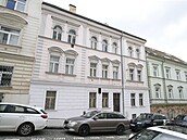 Emma Smetana a Jordan Haj se stali majiteli bytu na praském Bevnov.