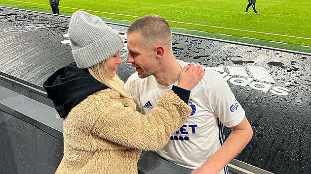 Partnerka fotbalisty ukázala, jak se influencing ned�lá