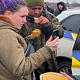 Podlomená morálka ruských vojáků: hlad a obava ze smrti.