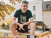 P�idávám si vás na osobní blacklist, vzkázal popira��m války MenT