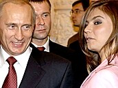 Alina Kabajevová se v Putinov okolí objevuje adu let. On po ní vdy házel...