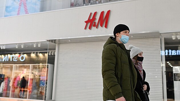 Zavřený obchod H&M v ruském Omsku