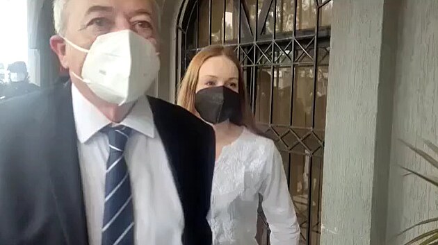 Tereza H. se objevila po delí dob u soudu.