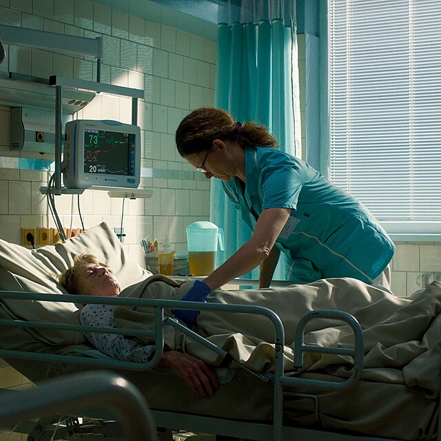 Klra Melkov si v minisrii Podezen zahrla zdravotn sestru, kter se...
