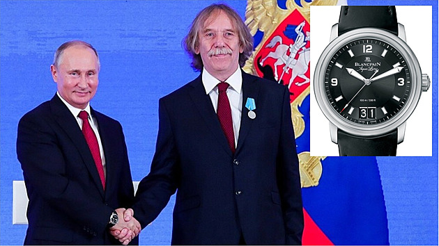 Ve svých oblíbených hodinkách Putin předával medaili Jarkovi Nohavicovi.