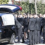Pohřeb Pavla Bobošíka: Vdova s rodinou.