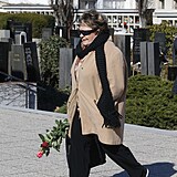 Pohřeb Evy Zaoralové v pražských Strašnicích: Dorazila také Jiřina Bohdalová.