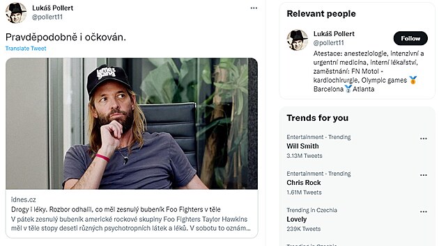 Luká Pollert zakomponoval okování proti covidu i do úmrtí muzikanta Taylora...