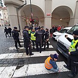Od zatku dubna o sob esk odno hnut Extinction Rebellion dv v Praze...
