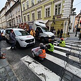 Česká odnož hnutí Extinction Rebellion „pomáhá“ Ukrajině blokádami pražských...
