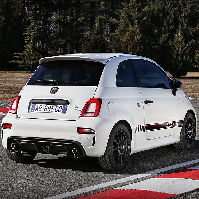 Abarth 695 Competizione