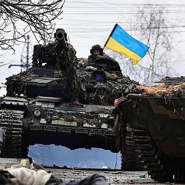 Ukrajint vojci po osvobozen msta Bua v Kyjevsk oblast