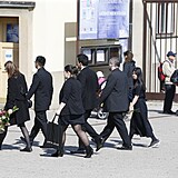Pohřeb zavražděného lékaře Leoše Sředy.
