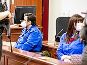 Marián Koner a Alena Zsuzsová u soudu