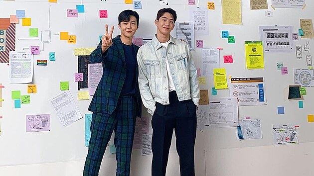 Nam Joo-hyuk  a Kim Seon-ho jsou hvzdami serilu Start-Up.