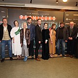 Delegace herců a tvůrců na premiéře snímku Promlčeno