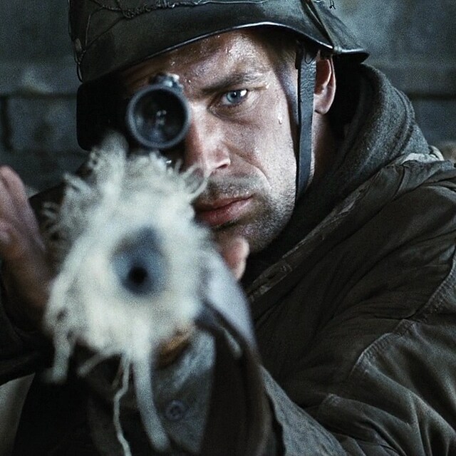 Leo Strnsk jako sniper ve filmu Zachrate vojna Ryana