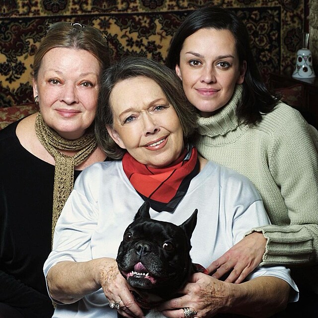 Tereza Brodsk, Jana Brejchov a Jiina Jirskov