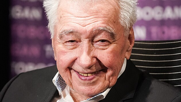 Josef Zíma oslavil 90. narozeniny.