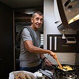 Andrej Babiš jako kuchař