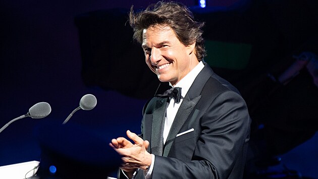 Dorazil i herec Tom Cruise.