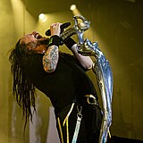 Korn vystoupí v pátek 27. května v Praze.
