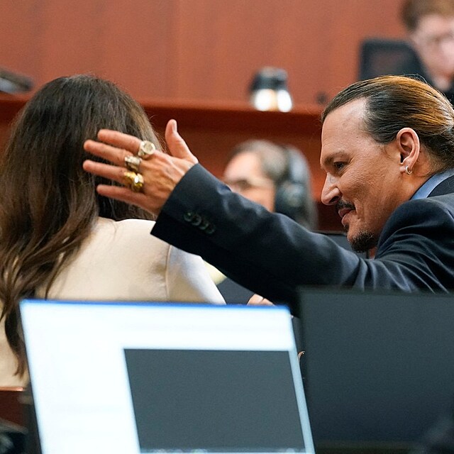 Johnny Depp s právničkou Camille Vasquezovou