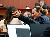 Johnny Depp s právničkou Camille Vasquezovou
