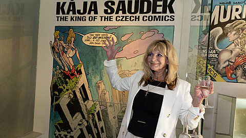 Manelka Káji Saudka je astná, e po soudních sporech mohla lidem ukázat...