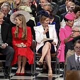 Dorazili i zástupci britské vlády. Premiér Boris Johnson s manželkou Carrie,...