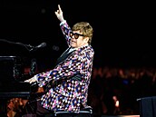 Elton John bhém své tour Farewell