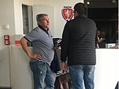 Jan Hoejí sice dostal tyletý zákaz psobení ve fotbal, na provolbách ped...