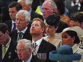 Princ Harry se s bratrem Williamem na bohoslub nepotkal.