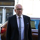 Ministr pro evropské záležitosi a senátor Mikuláš Bek.