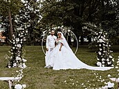 Mli nejkrásnjí svatbu iroko daleko