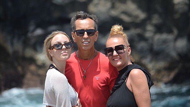 Man�elé Chlop�íkovi s dcerou Viktorií