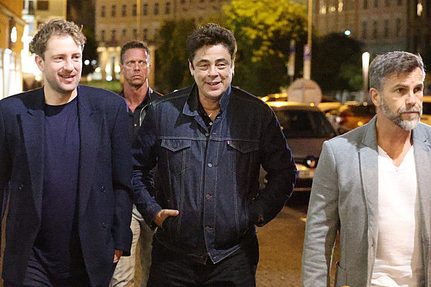 Benicio del Toro ve Varech okouzlil.