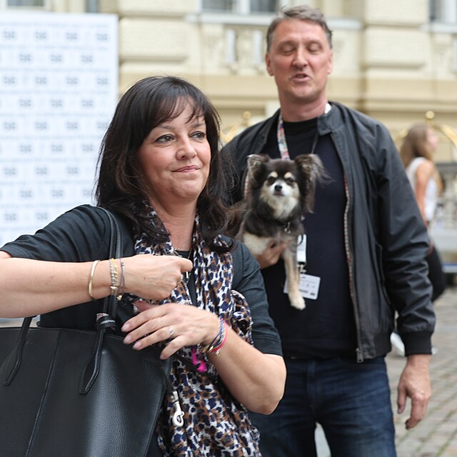 Tereza Brodsk dorazila s manelem Herbertem Slavkem a taky pejskem.