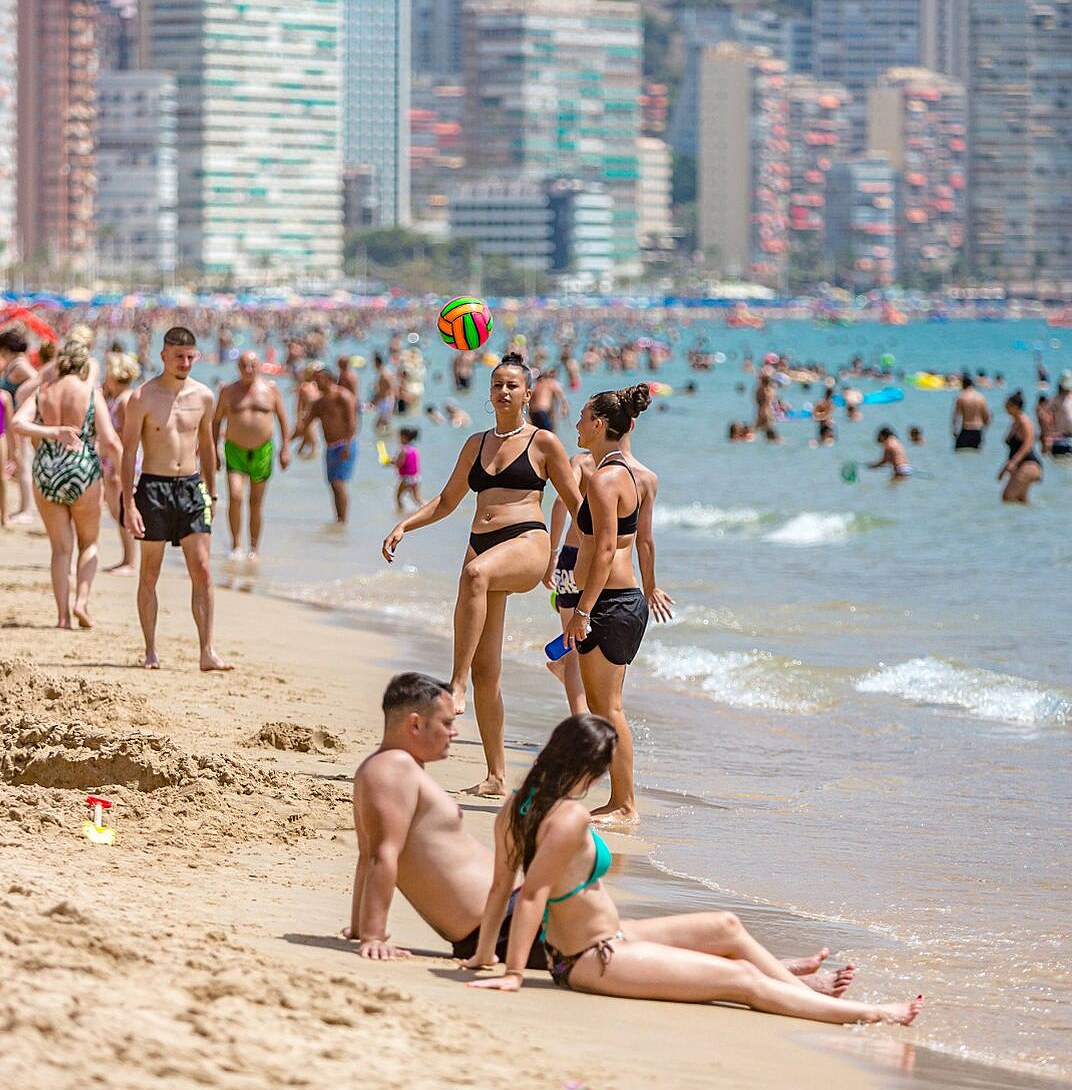 Na plch ve panlsku je hlava na hlav. Ani Benidorm nen vjimkou.