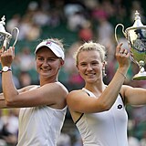 Barbora Krejčíková a Kateřina Siniaková získaly další cennou trofej.