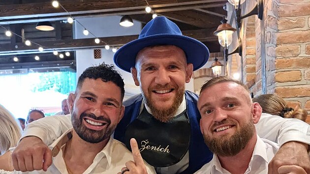 Na svatb nechybl Attila Végh i jeho svenec Karol Ryavý.