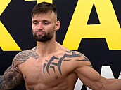 Michal Kotalík zvládl váhu s pehledem.