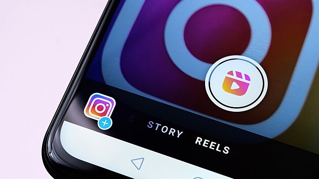 Reels budou teď to hlavní, co bude Instagram ukazovat.