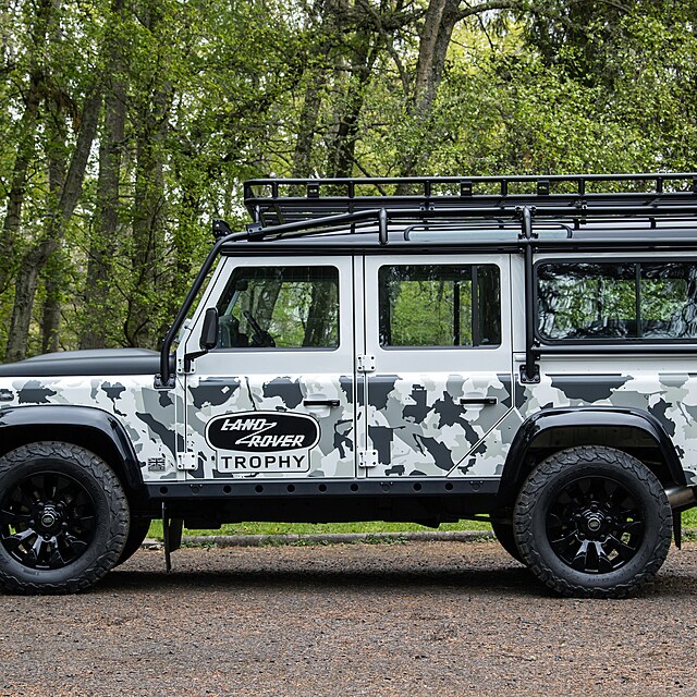 Land Rover Defender V8 Trophy II