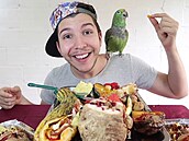 Influencer Nikocado Avocado p�ed tím, ne� závratn� p�ibral.